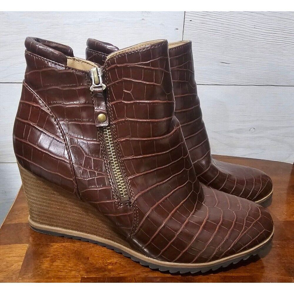 Soul Naturalizer Boots Womens  8.5  Dark Brown Croc Embossed Haley Boot Platform
